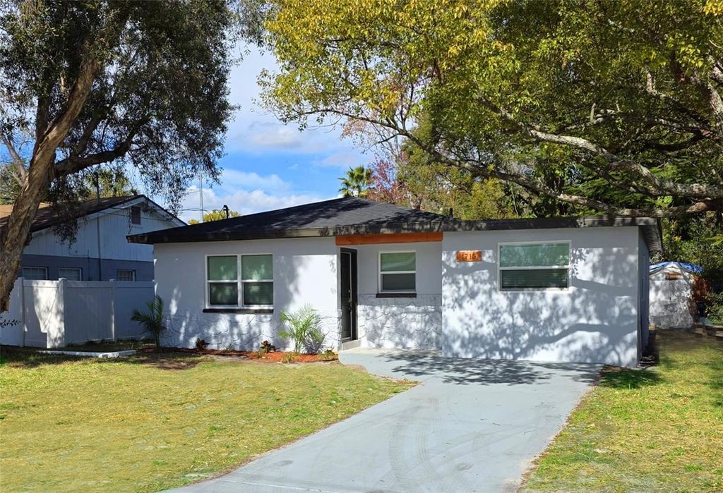 Photo of 1715 W Atkinson Street, Tampa, FL 33604 (MLS # TB8468663)