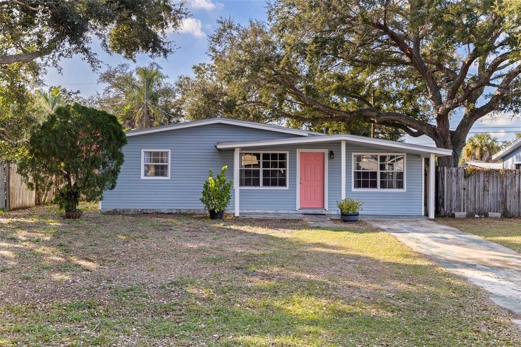 Photo of 5310 71st Way N, St Petersburg, FL 33709 (MLS # TB8461974)