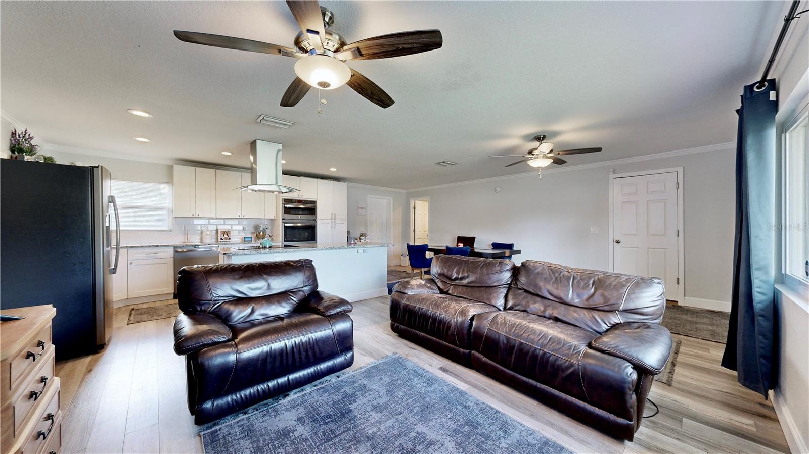 RIDGEWOOD LAKES - Residential