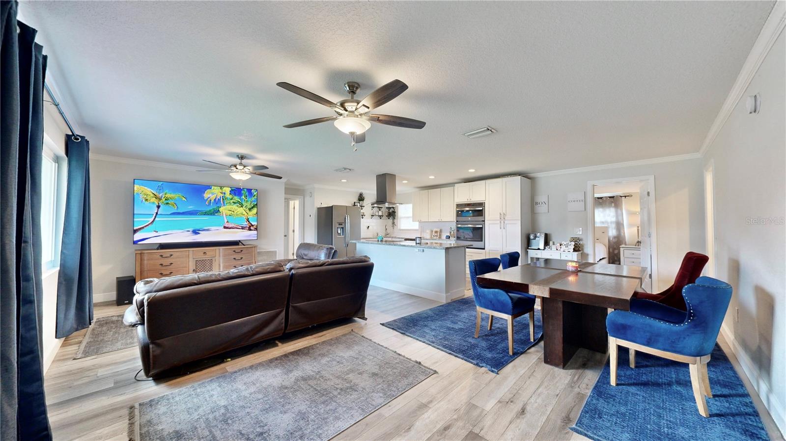 RIDGEWOOD LAKES - Residential