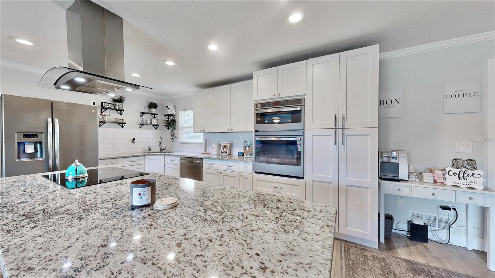 RIDGEWOOD LAKES - Residential