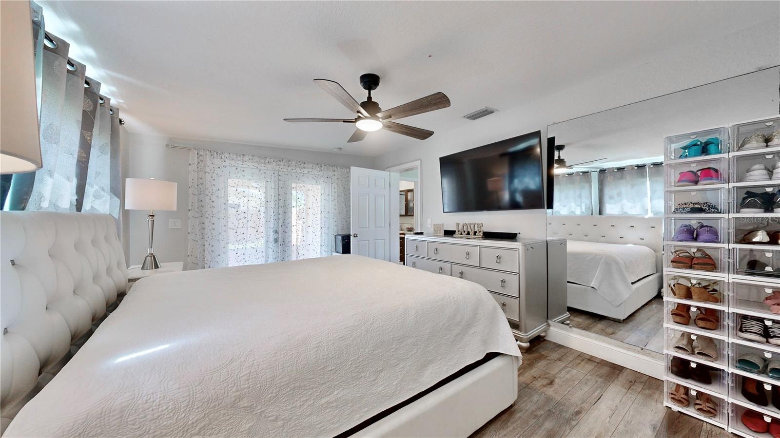 RIDGEWOOD LAKES - Residential