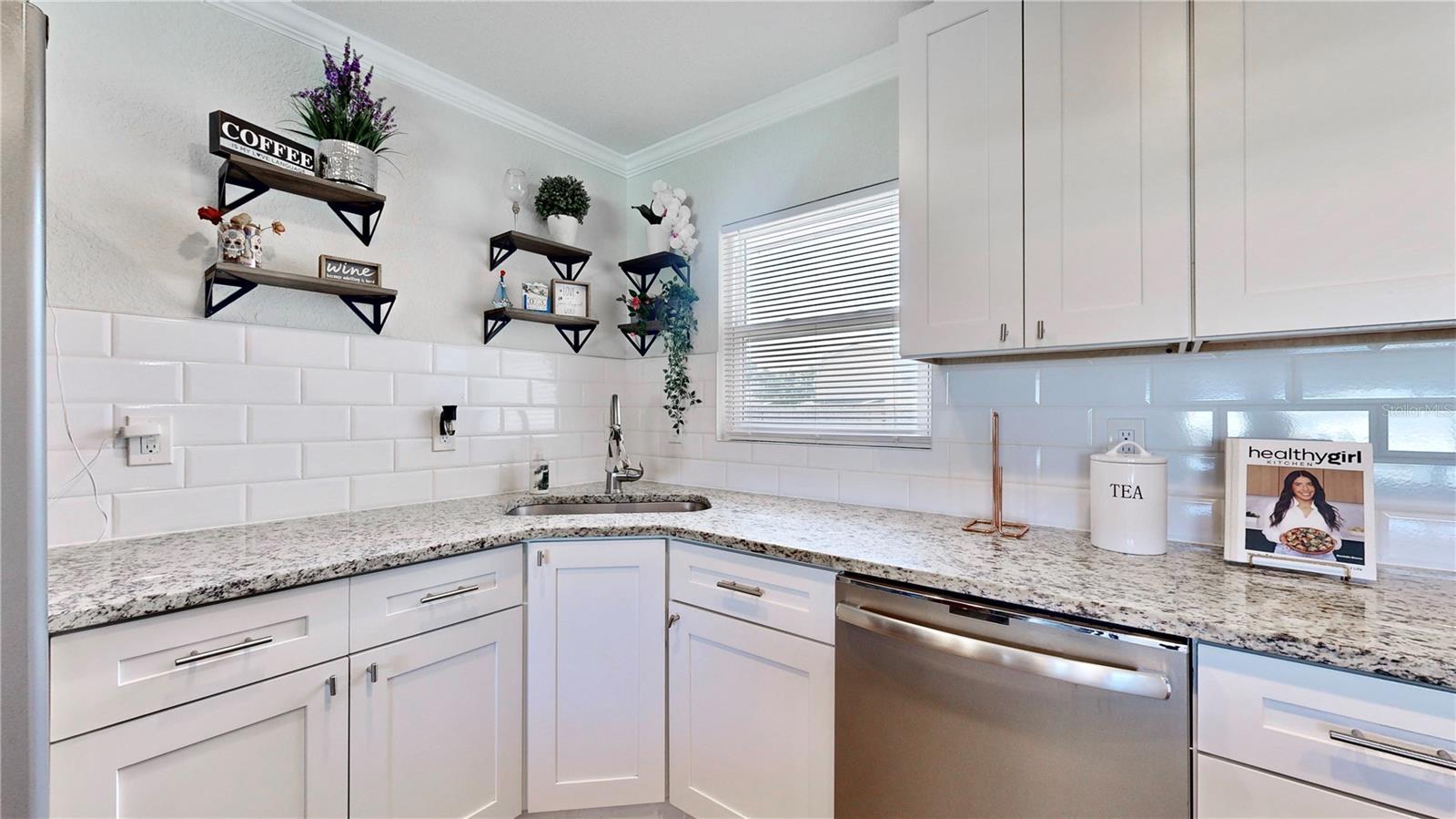 RIDGEWOOD LAKES - Residential