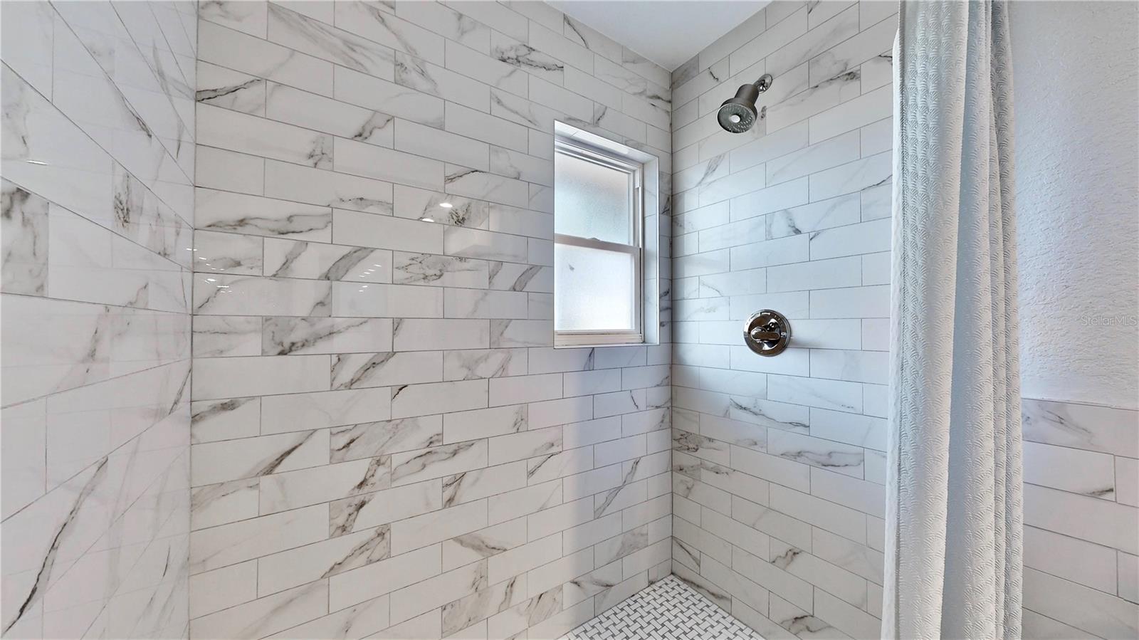 RIDGEWOOD LAKES - Residential