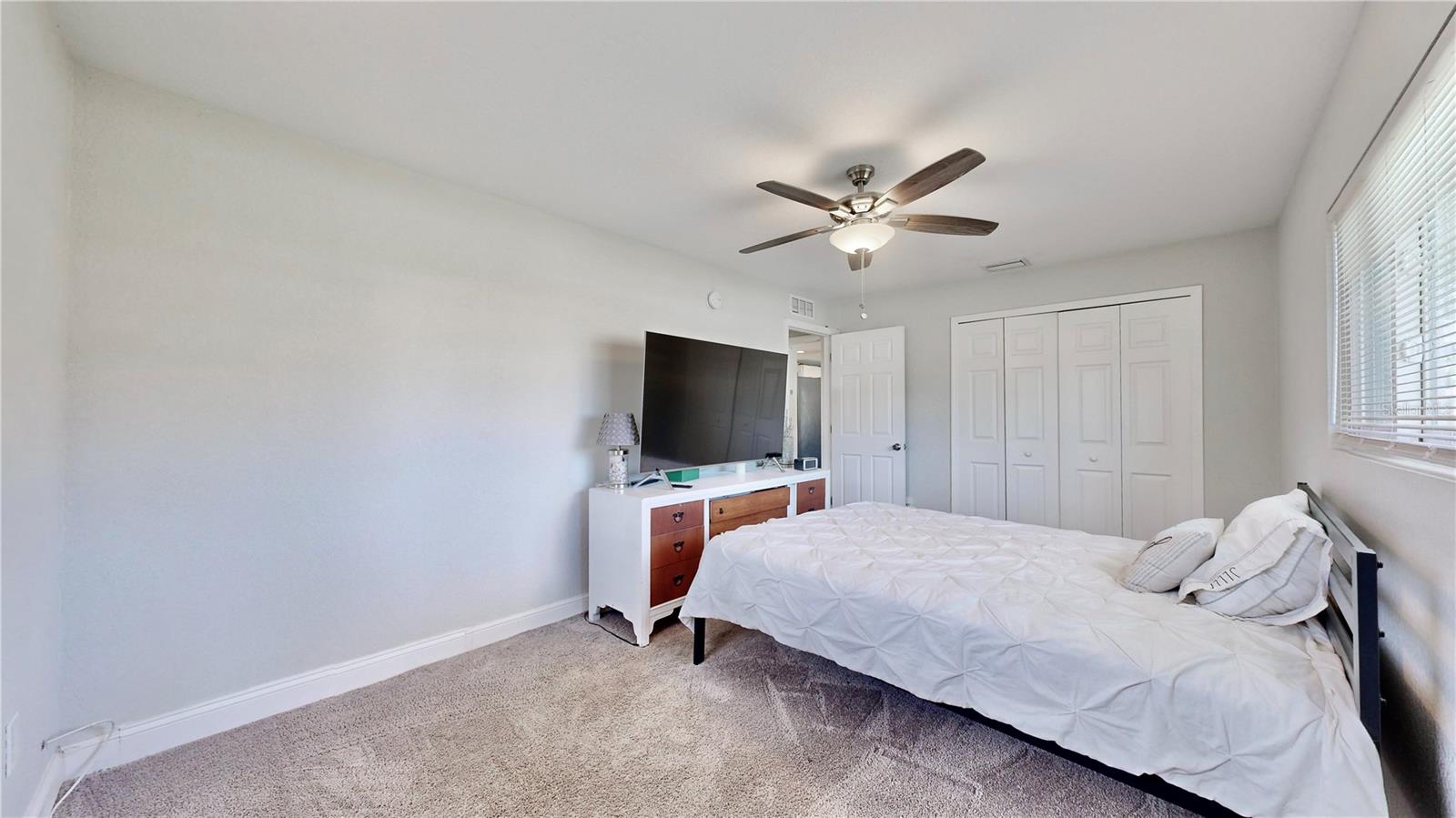 RIDGEWOOD LAKES - Residential