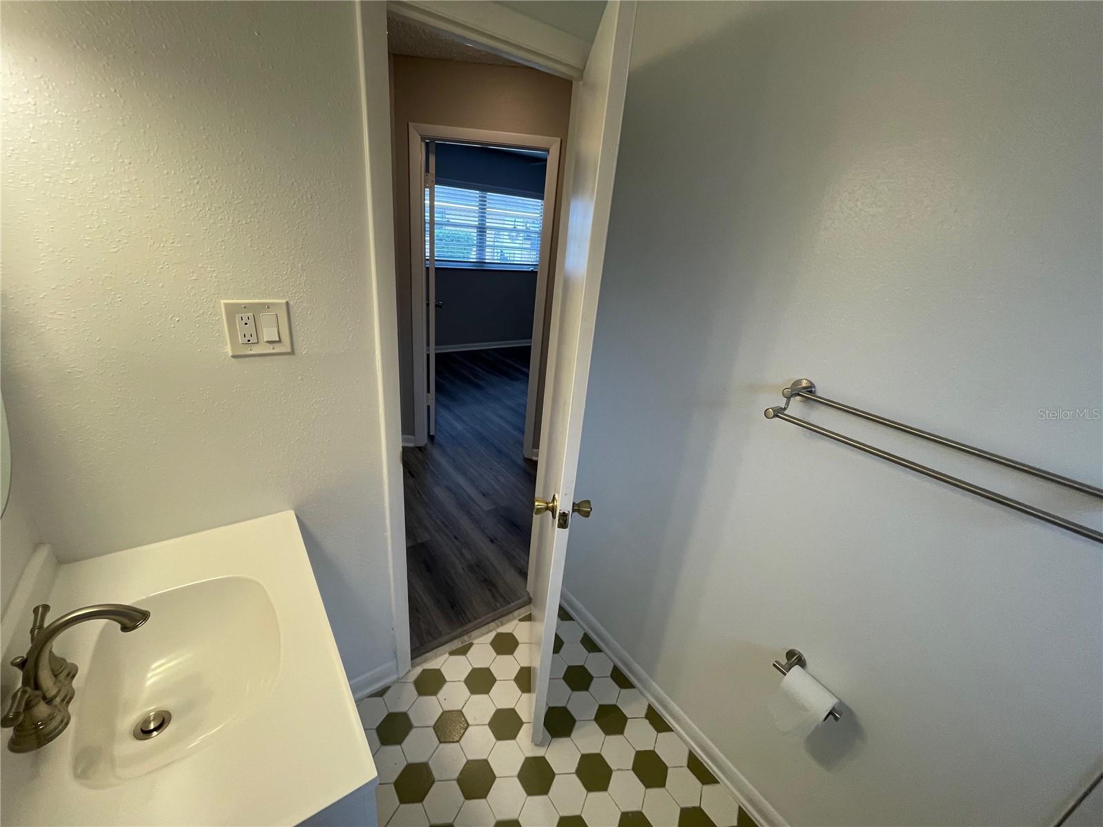 PARKHILL ADD - Residential Lease