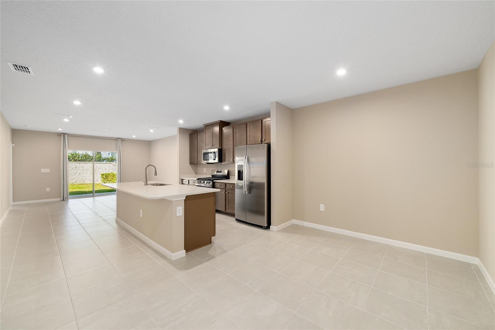 HAMMOCK OAKS - Residential