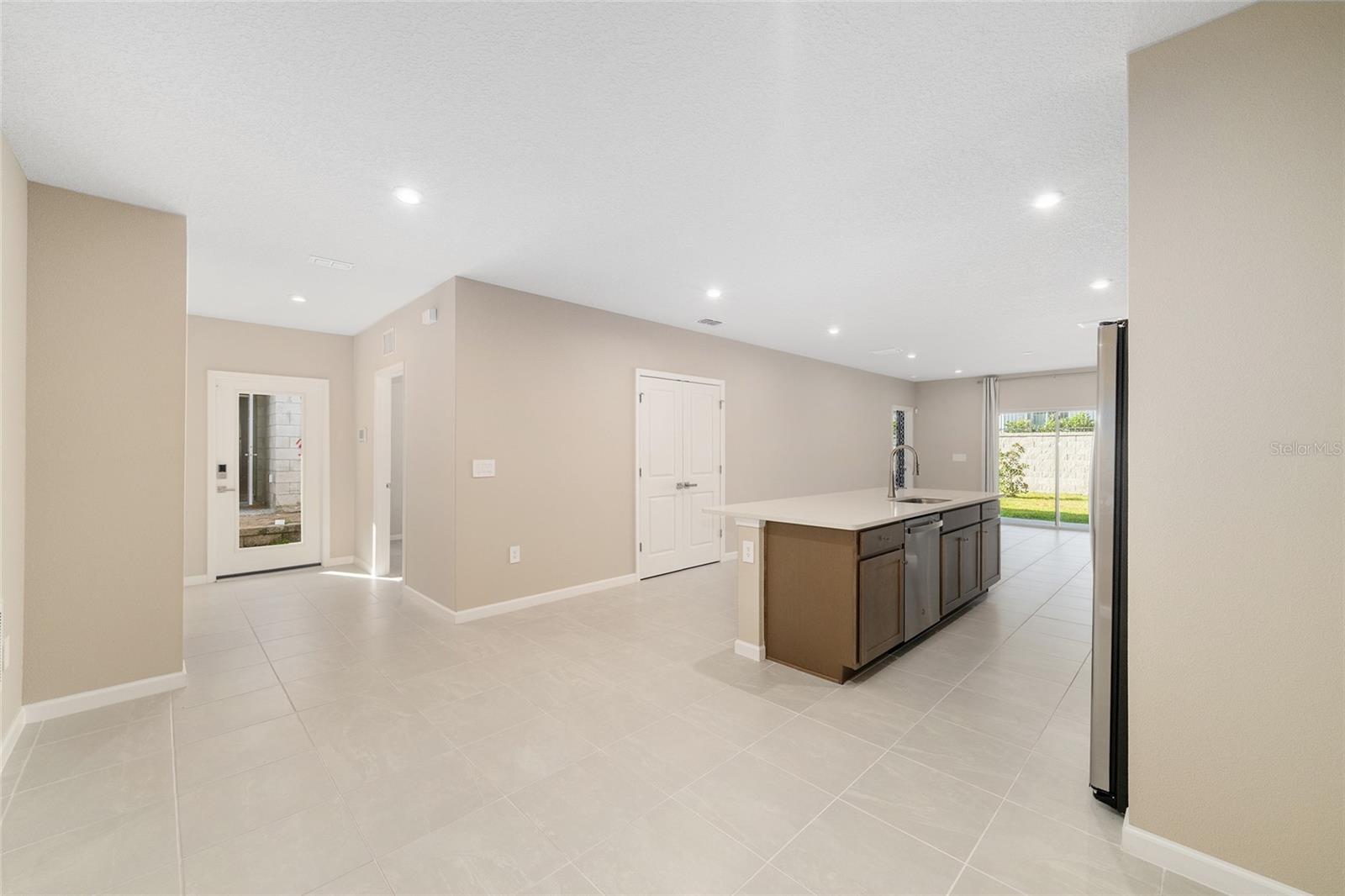 HAMMOCK OAKS - Residential