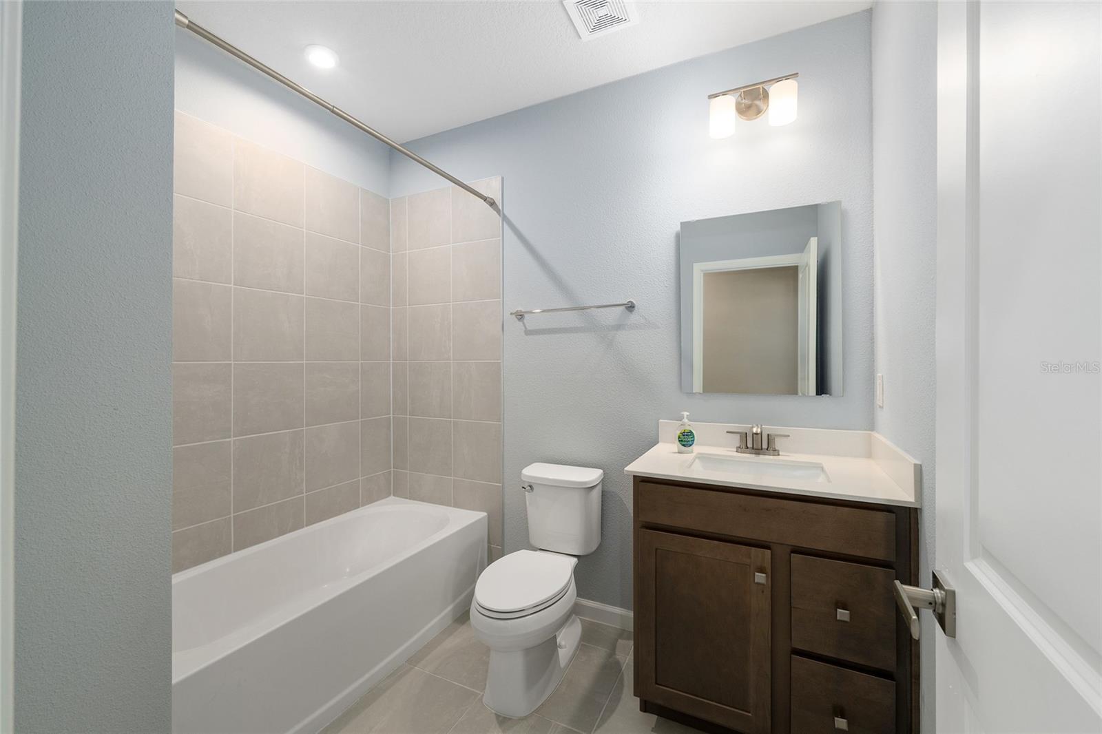 HAMMOCK OAKS - Residential