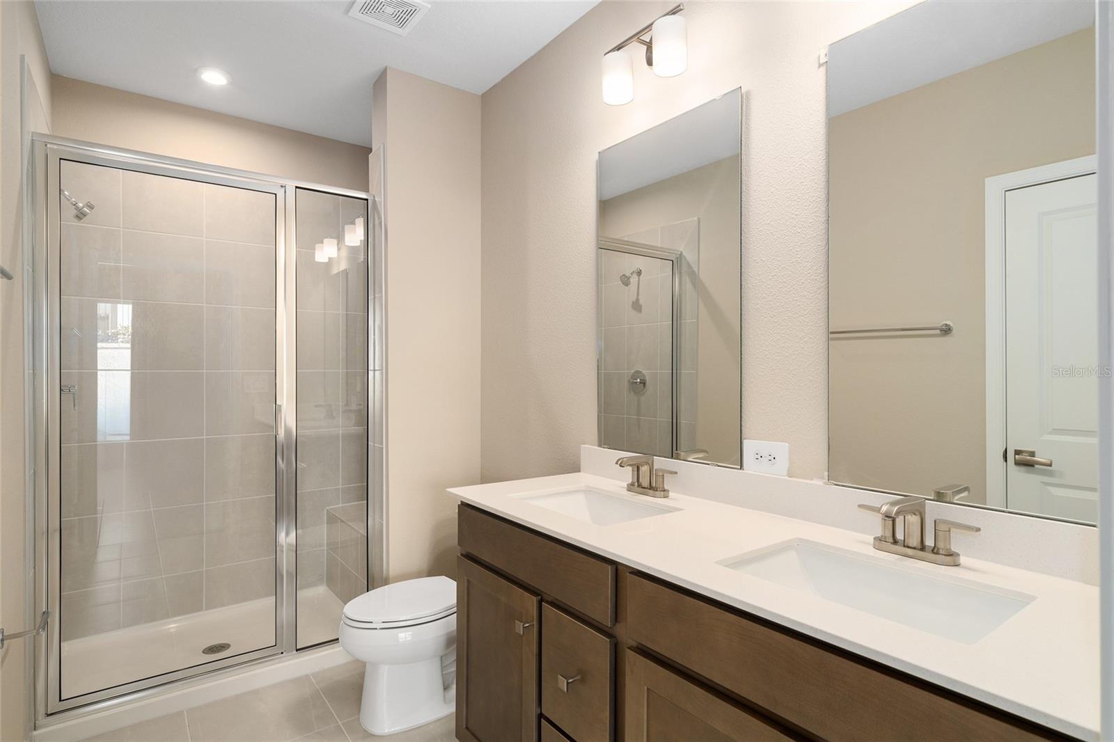 HAMMOCK OAKS - Residential