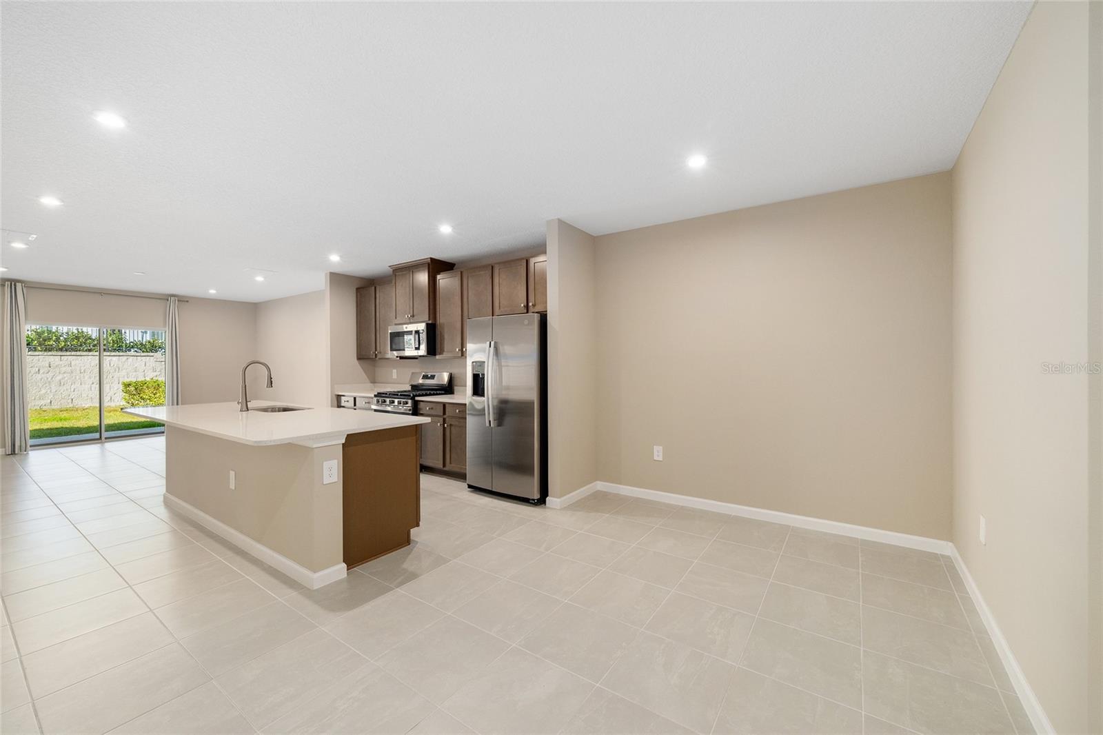 HAMMOCK OAKS - Residential