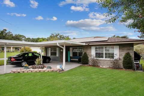 Photo of 119 Herbert Street, Auburndale, FL 33823 (MLS # L4958659)