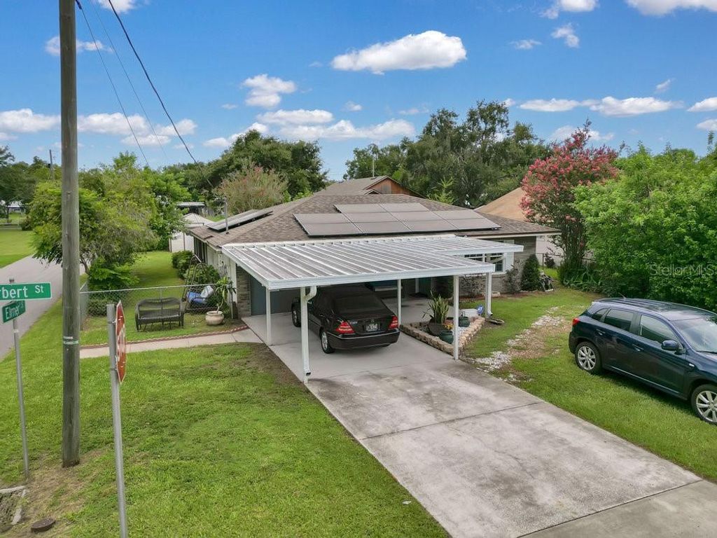 Photo of 119 Herbert Street, Auburndale, FL 33823 (MLS # L4958659)