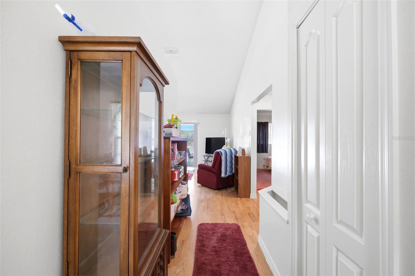 LEO S ESTATES W1/2 OF - Residential