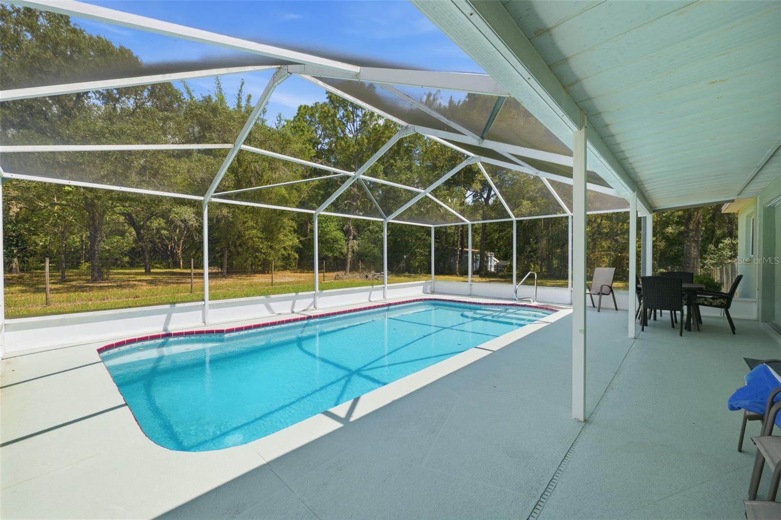 LEO S ESTATES W1/2 OF - Residential