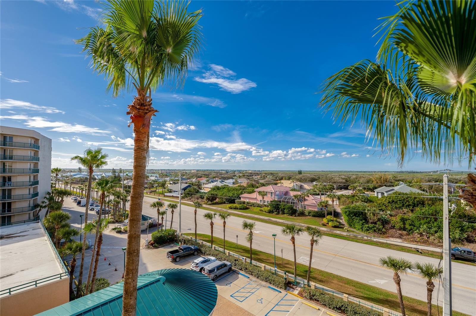 TOWERS AT PONCE INLET TOWER 01 CONDO - Residential