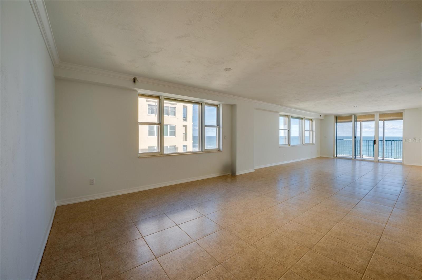 TOWERS AT PONCE INLET TOWER 01 CONDO - Residential