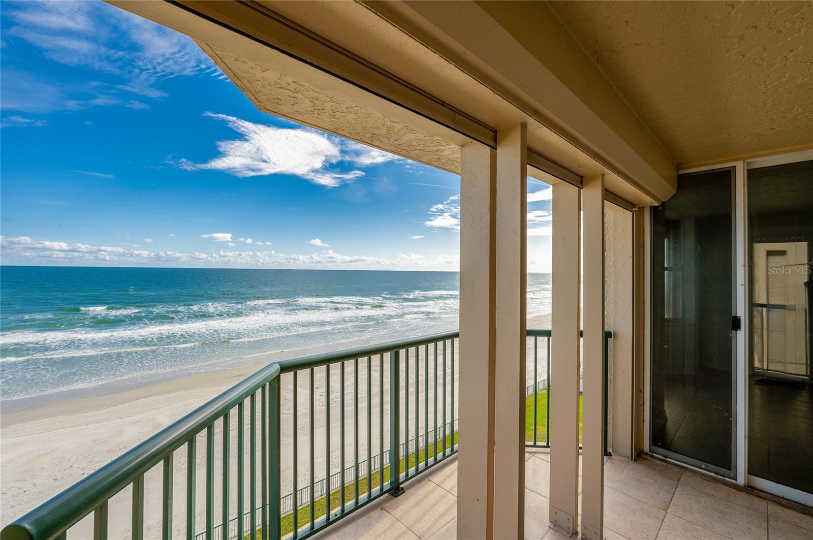 TOWERS AT PONCE INLET TOWER 01 CONDO - Residential