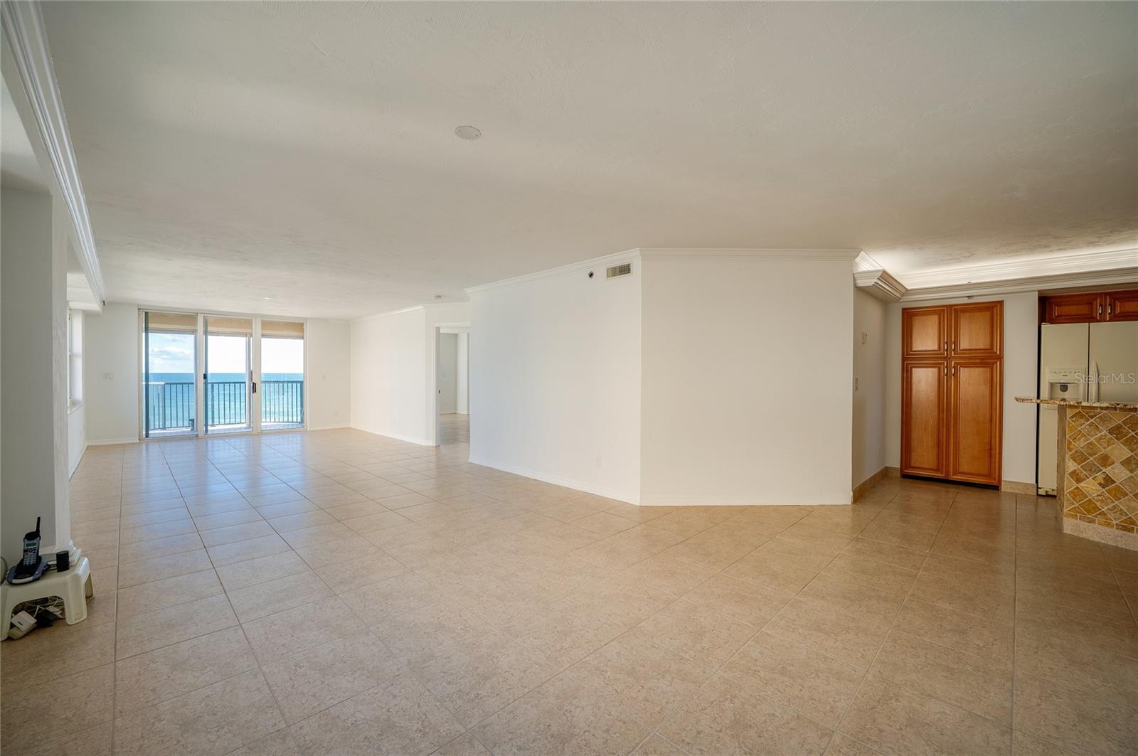 TOWERS AT PONCE INLET TOWER 01 CONDO - Residential