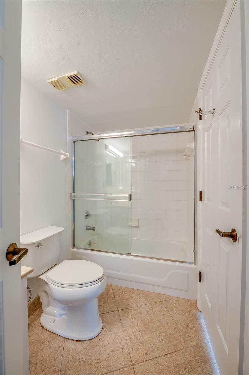 TOWERS AT PONCE INLET TOWER 01 CONDO - Residential