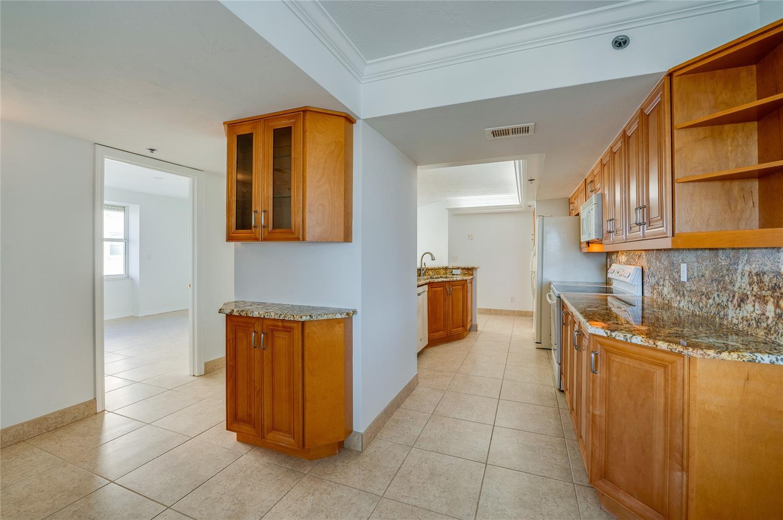 TOWERS AT PONCE INLET TOWER 01 CONDO - Residential