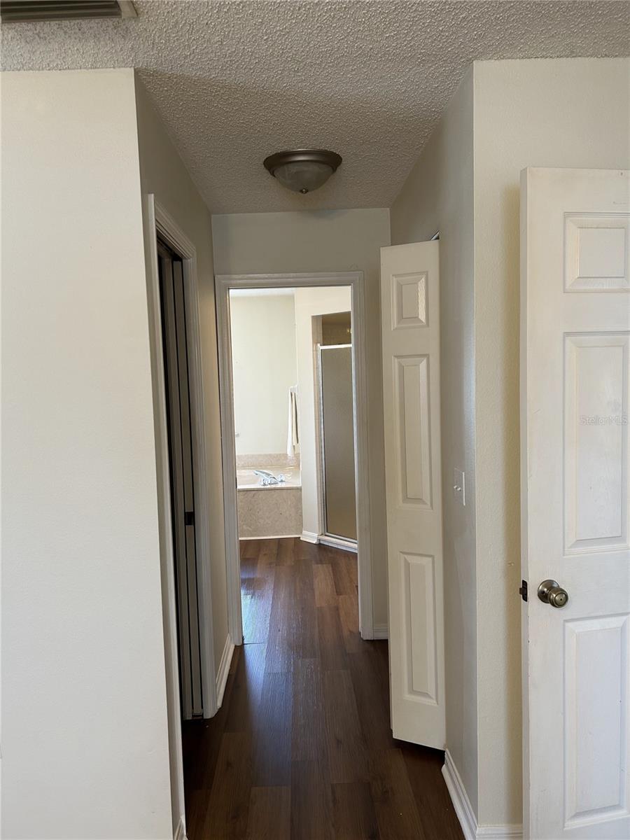 BRIARWOOD - Residential Lease