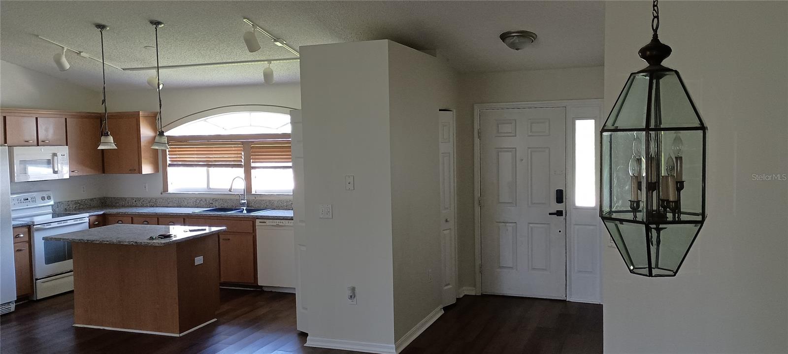 BRIARWOOD - Residential Lease
