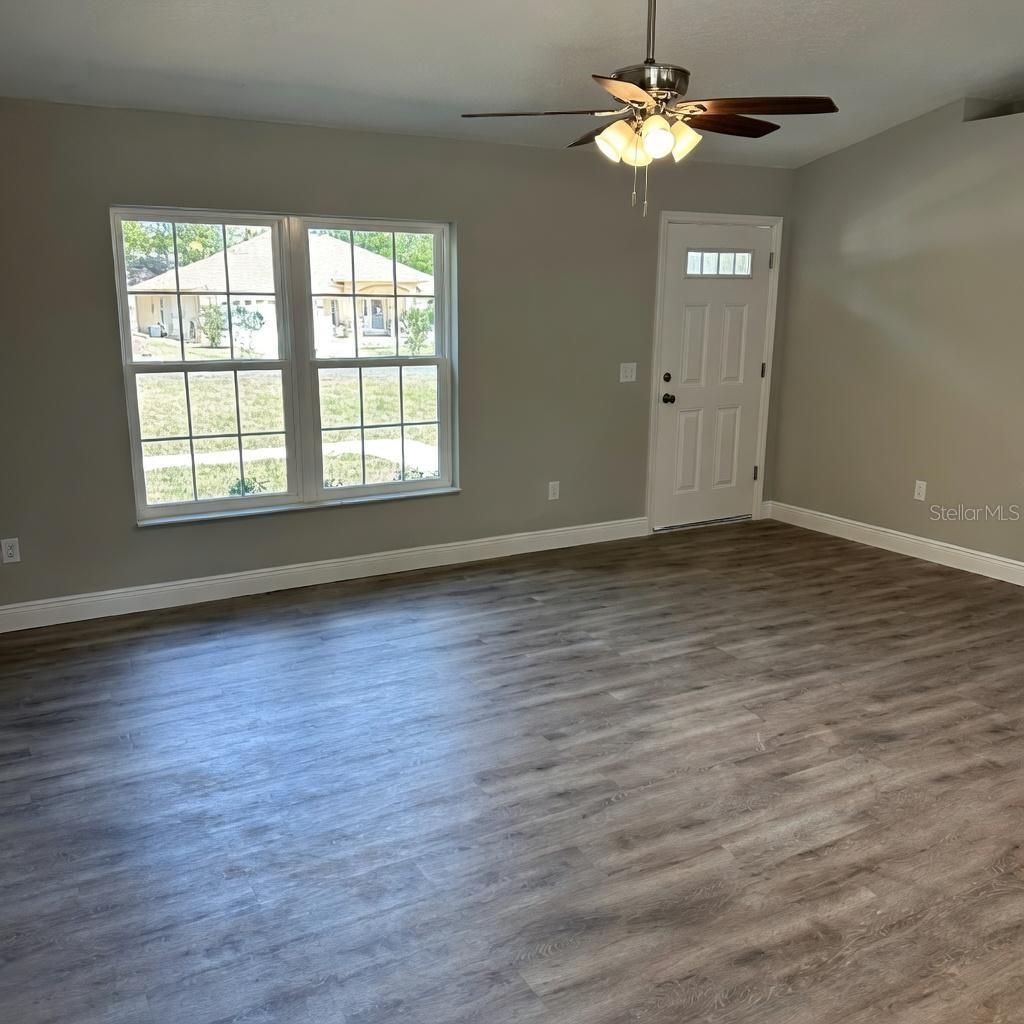 Photo of 1522 W Barlow Place, Dunnellon, FL 34434 (MLS # S5146351)