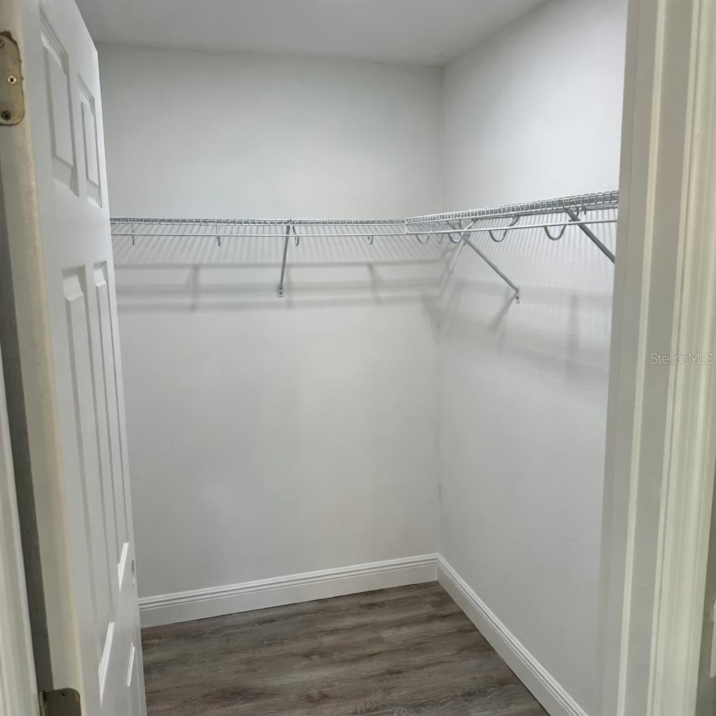 CITRUS SPGS UN 7 - Residential Lease