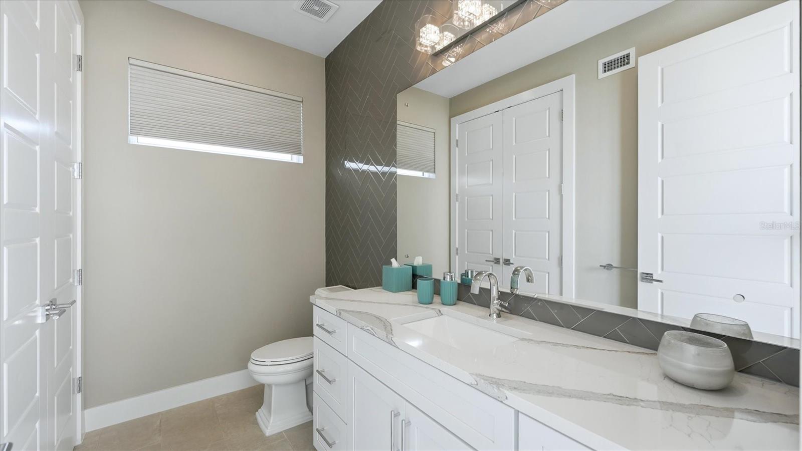 LEGENDS BAY - Residential