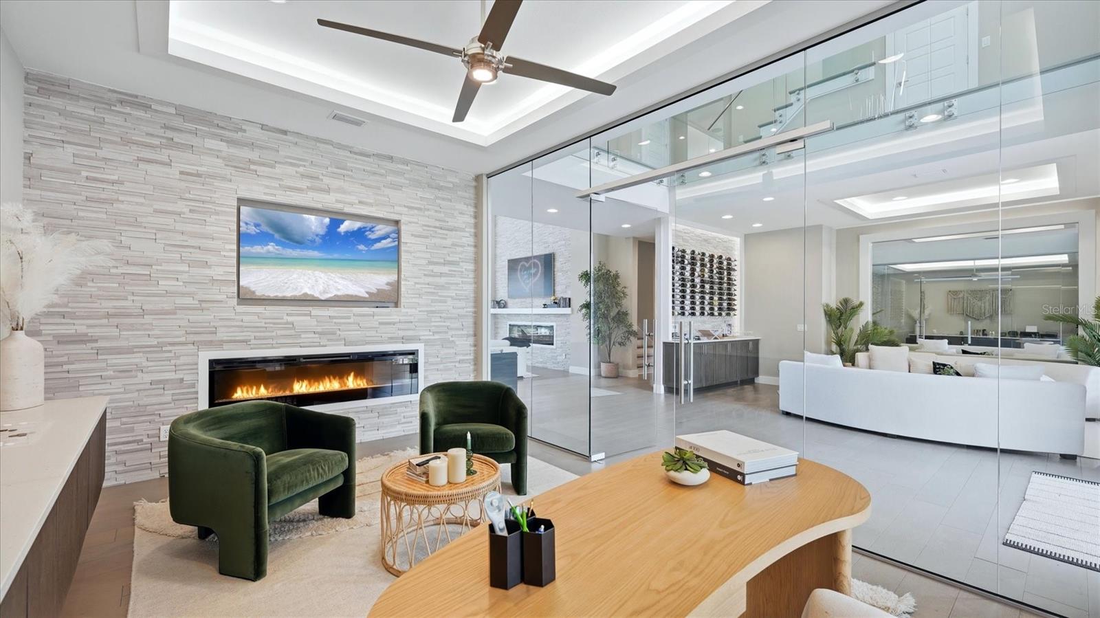 LEGENDS BAY - Residential