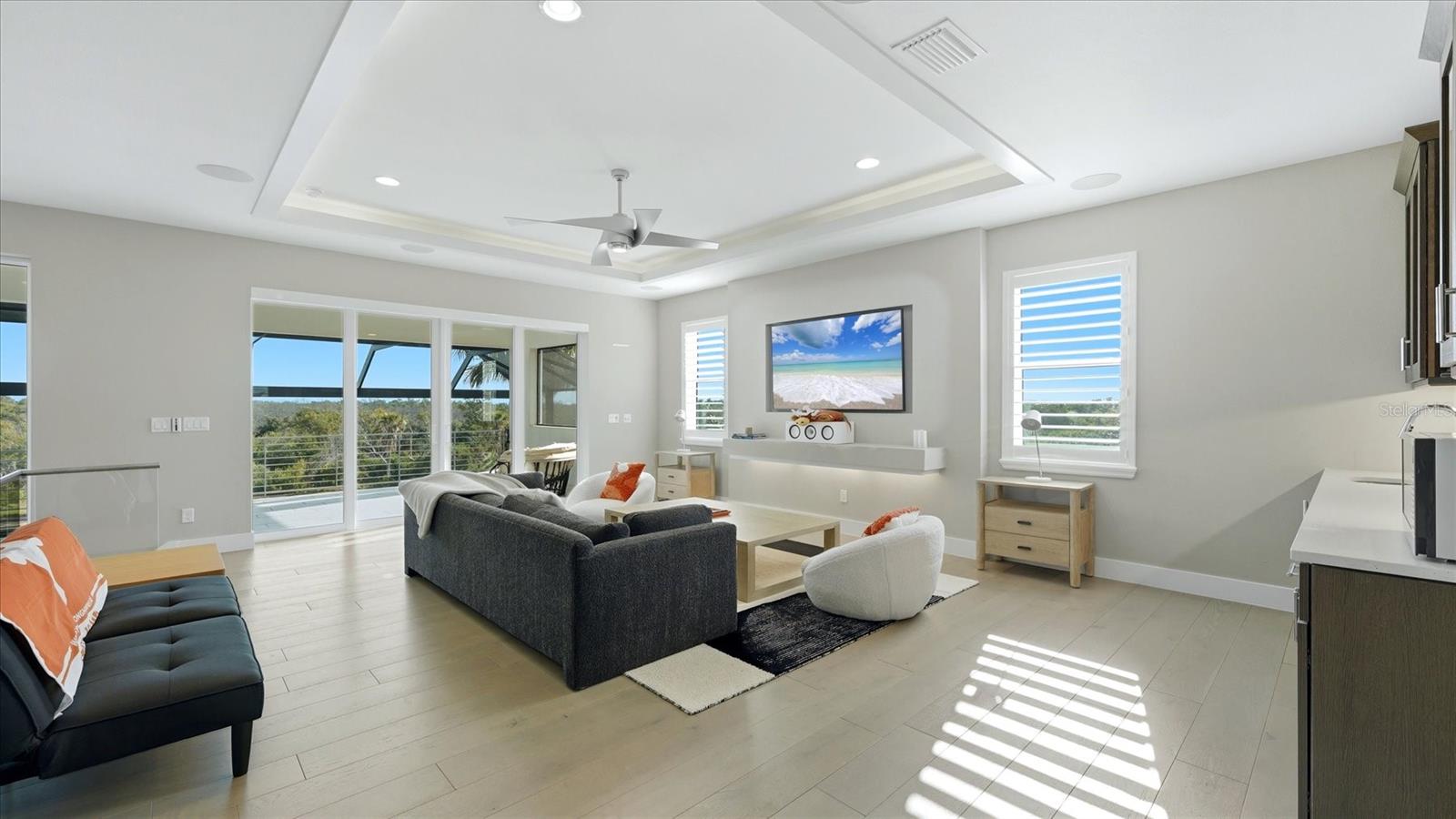 LEGENDS BAY - Residential