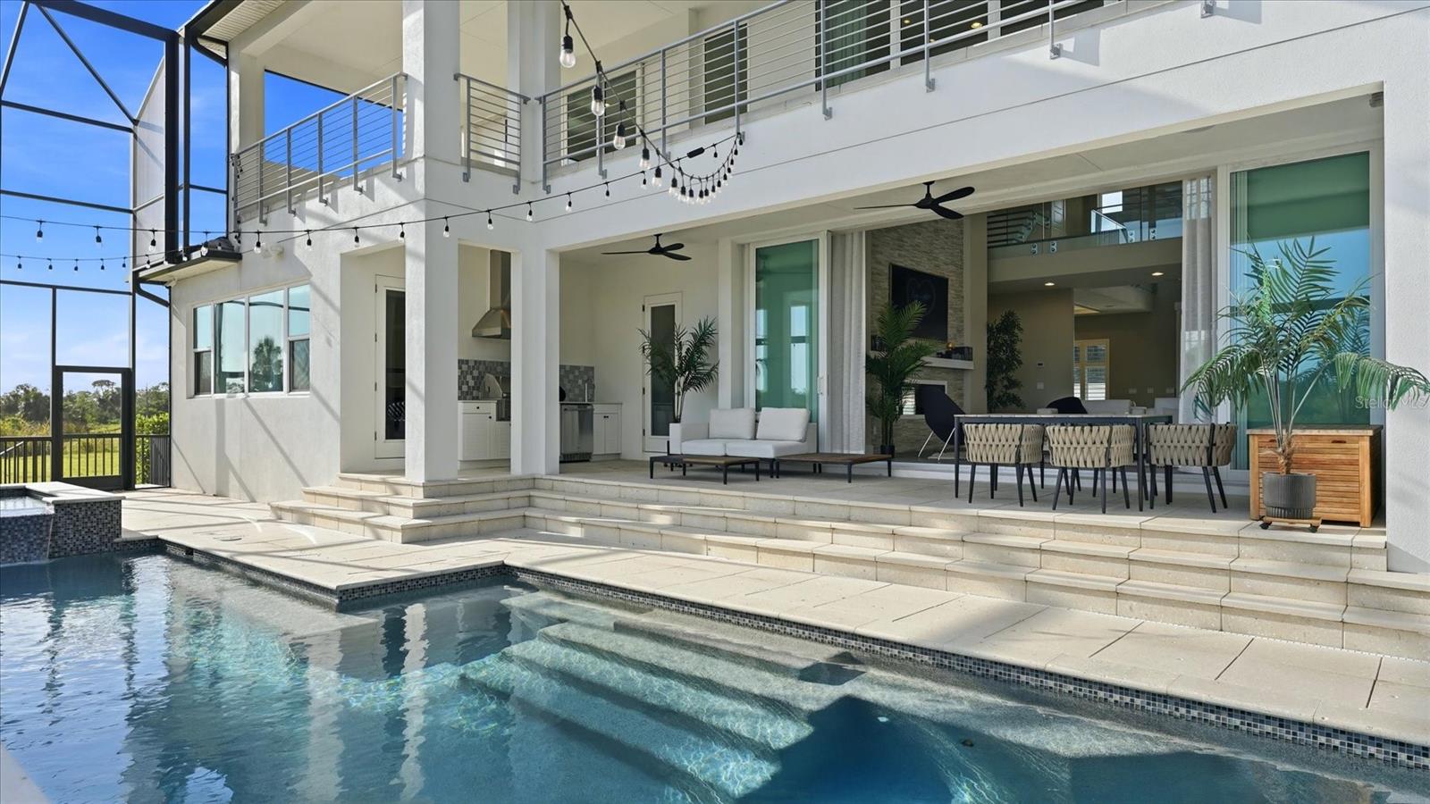 LEGENDS BAY - Residential