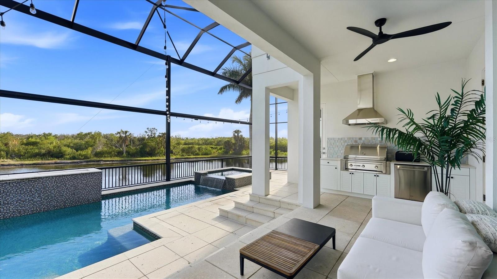 LEGENDS BAY - Residential