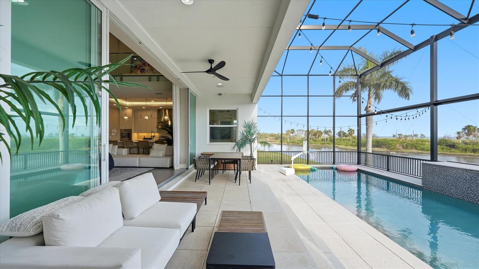 LEGENDS BAY - Residential