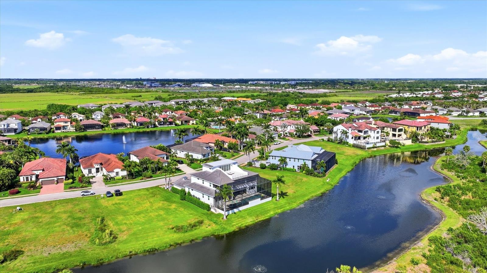 LEGENDS BAY - Residential