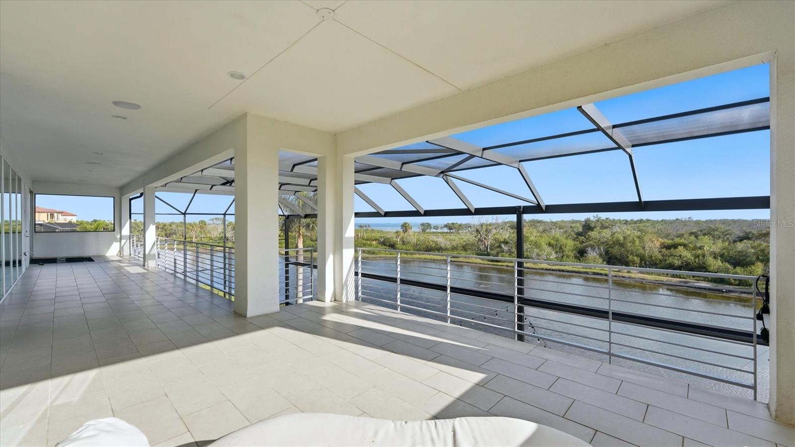 LEGENDS BAY - Residential