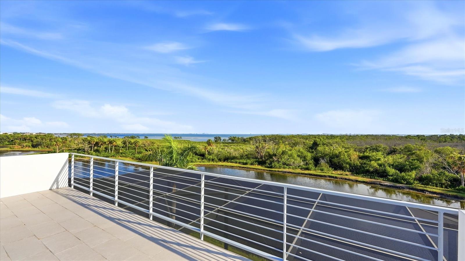 LEGENDS BAY - Residential