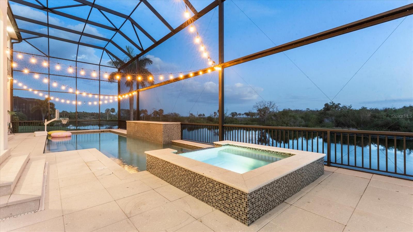 LEGENDS BAY - Residential