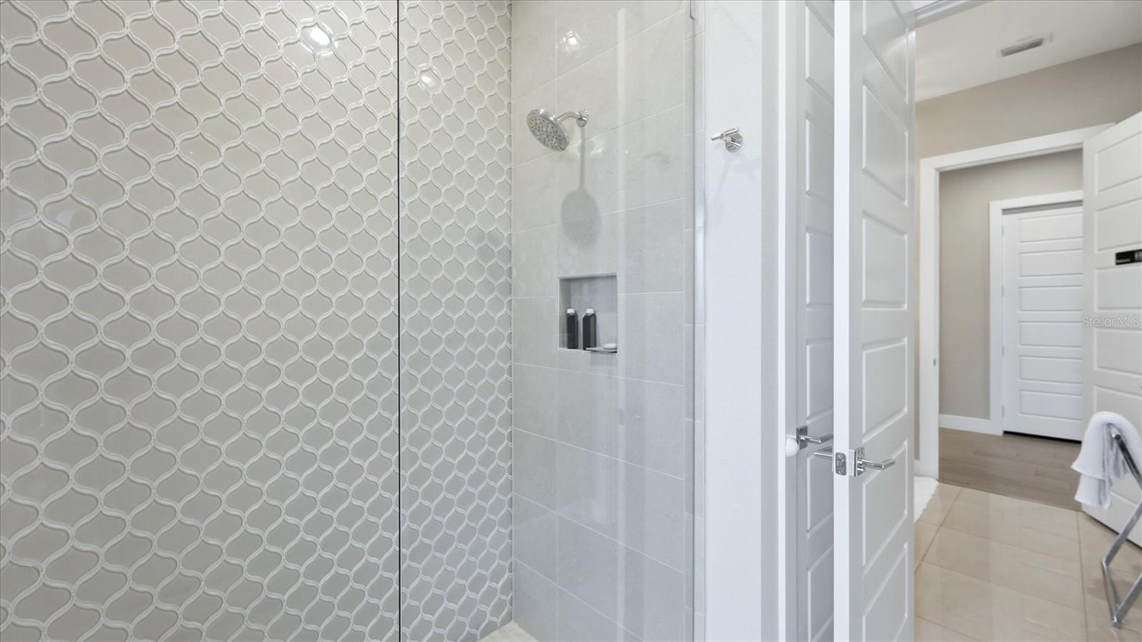 LEGENDS BAY - Residential