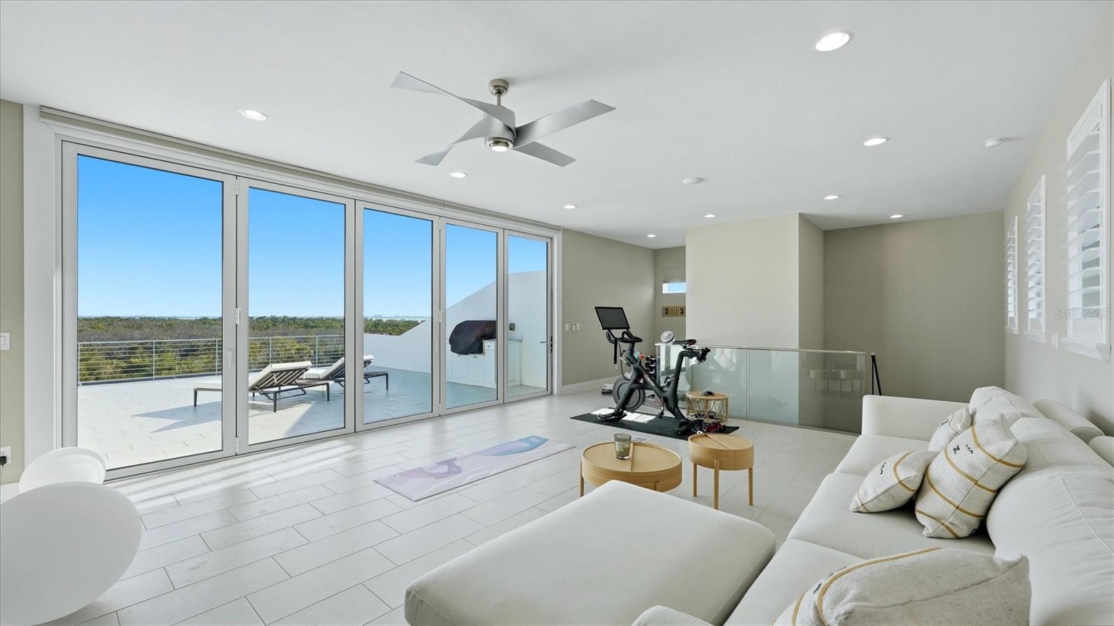 LEGENDS BAY - Residential