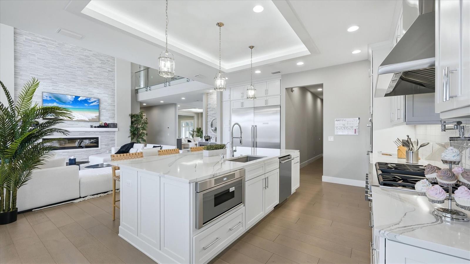 LEGENDS BAY - Residential