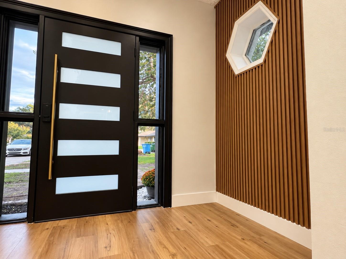 140 WINDGLOW TRAIL