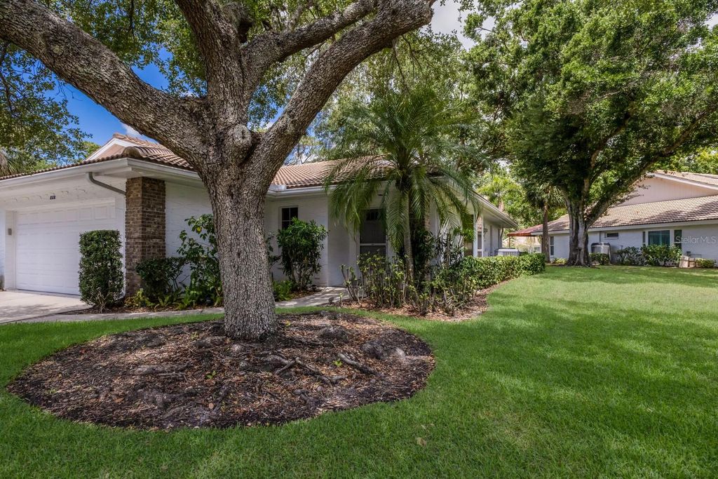 Photo of 5712 Garden Lakes Drive, Bradenton, FL 34203 (MLS # A4652635)