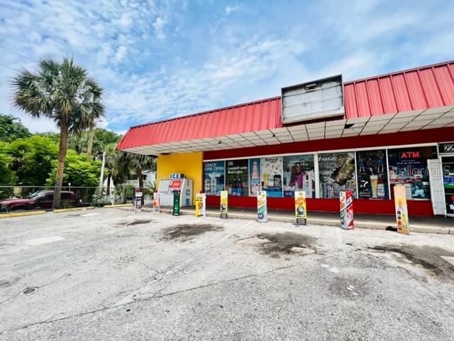 223 E VOORHIS AVENUE