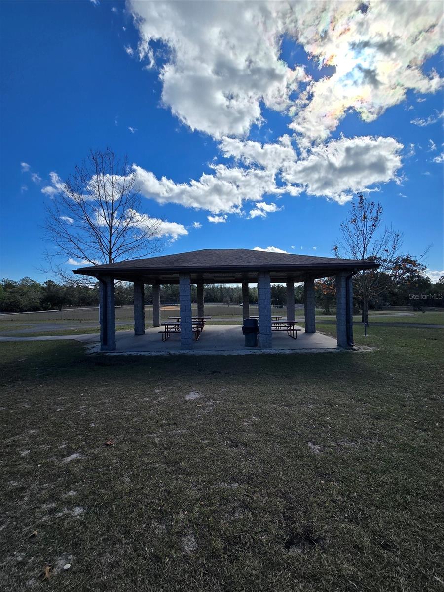 RAINBOW LAKES ESTATES - Residential