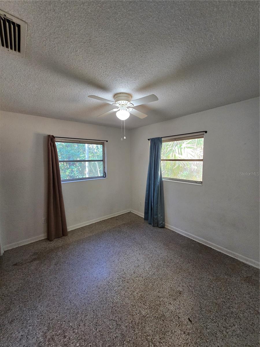 RAINBOW LAKES ESTATES - Residential