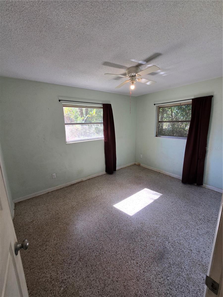 RAINBOW LAKES ESTATES - Residential