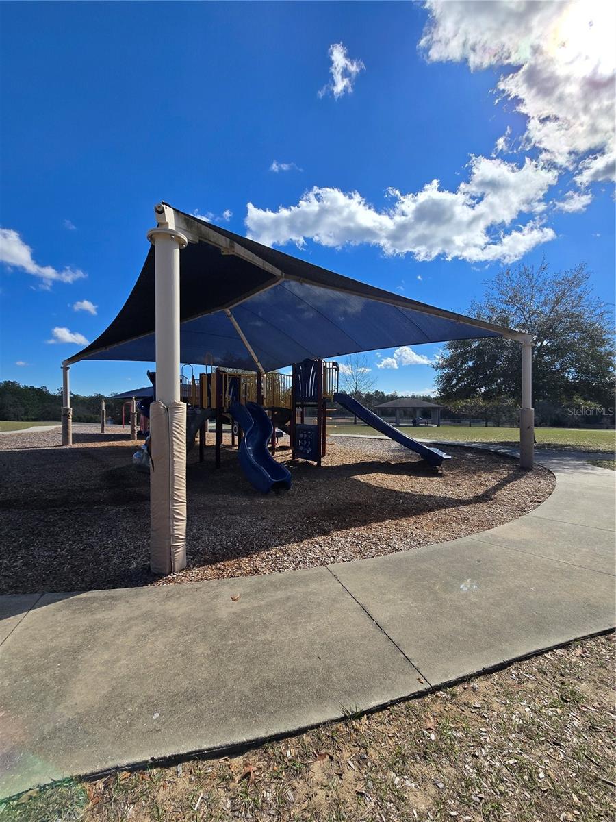 RAINBOW LAKES ESTATES - Residential