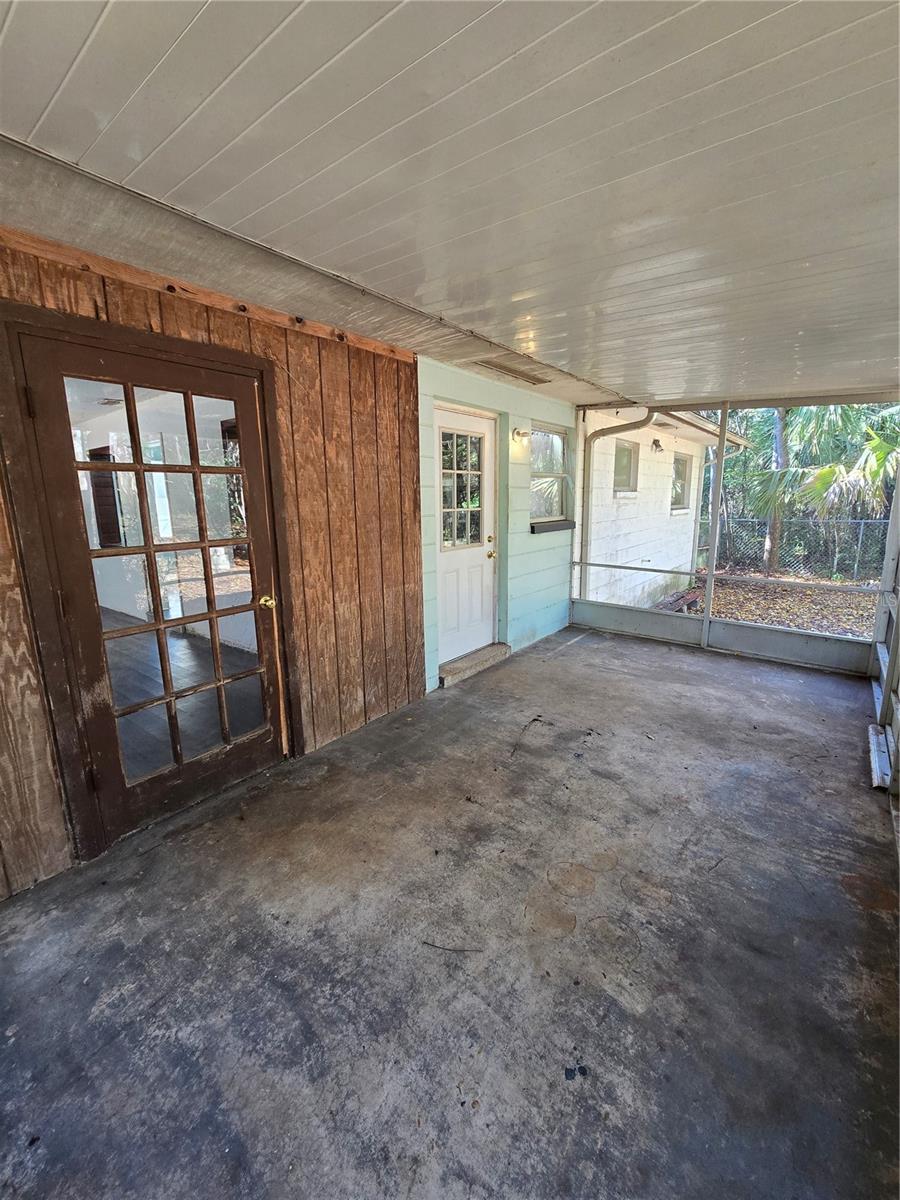 RAINBOW LAKES ESTATES - Residential